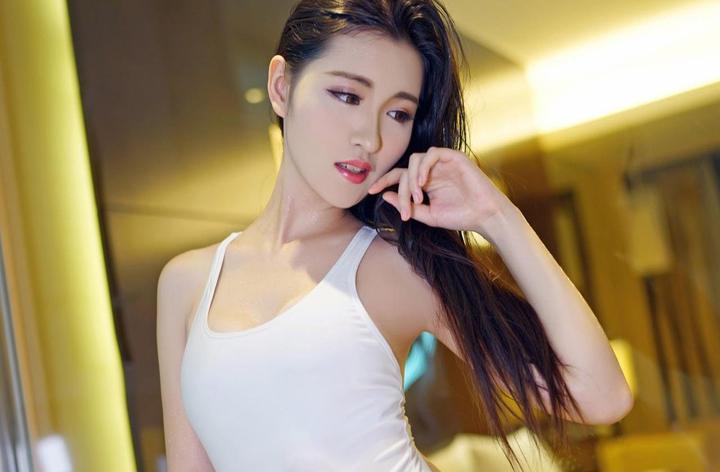 丰满妇女的多元美