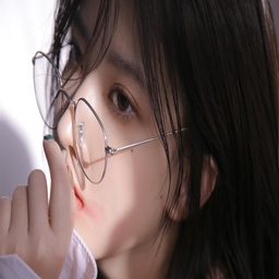 强行介入女友闺蜜的世界：界限与关系的探讨